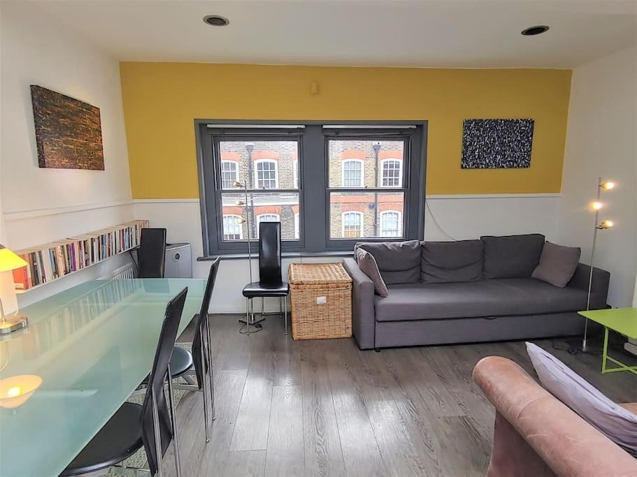 Stylish Apartment Near Carnaby Street, Sleeps 4. London Ngoại thất bức ảnh