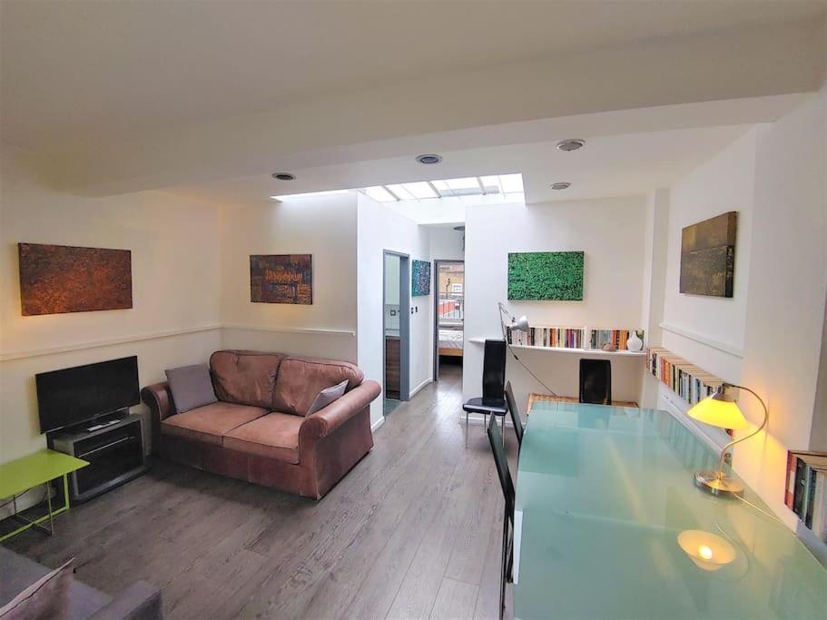 Stylish Apartment Near Carnaby Street, Sleeps 4. London Ngoại thất bức ảnh